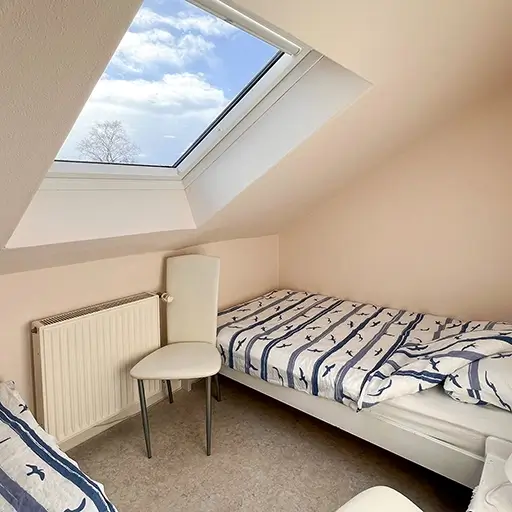 Schlafzimmer 2