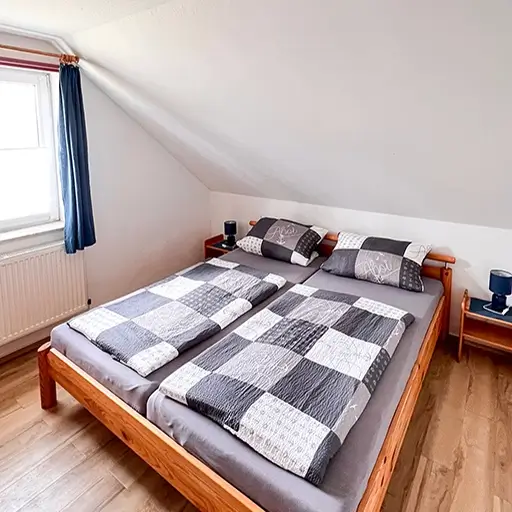 Schlafzimmer 2 in beiden Fewos