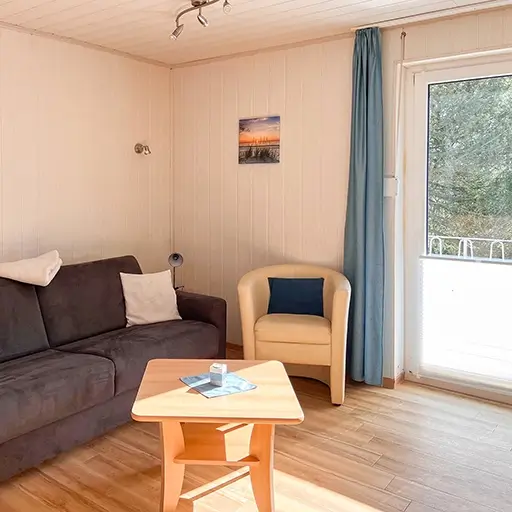 Wohnzimmer mit Küche